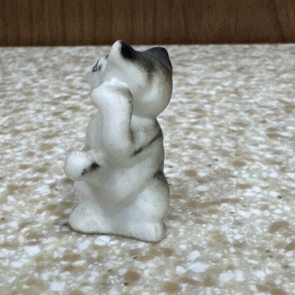 Vintage Miniature Cat kitten Figurine 1" Dollhouse Bone China Porcelain Figure - Picture 4 of 6